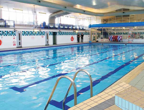 240*115國內(nèi)標(biāo)準(zhǔn)泳池磚